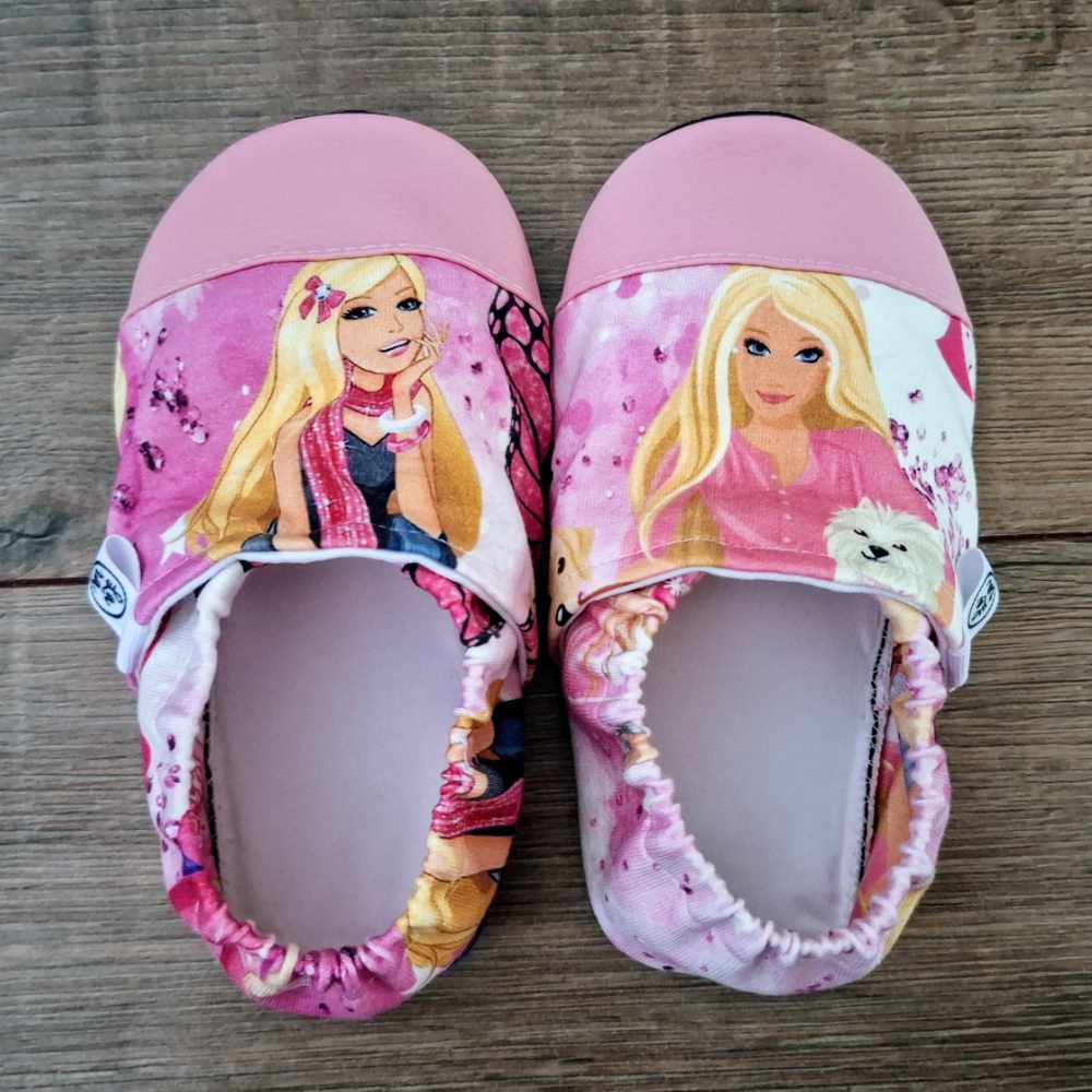 Otroški copati - Barbie - št. 26